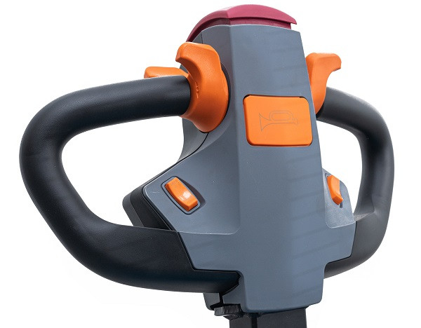 Transpalet electric cu catarg QDA1535